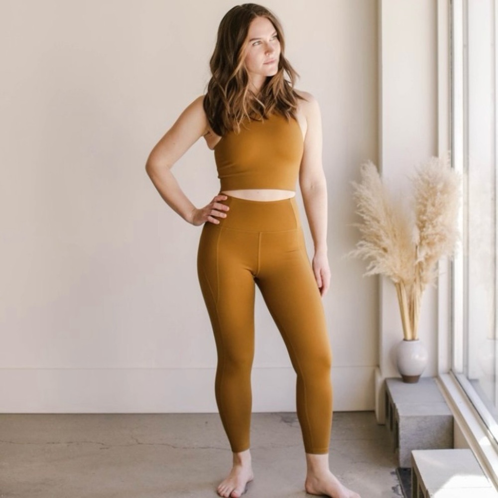 Girlfriend Collective Compressive High-Rise Leggings In Saddle Size XS